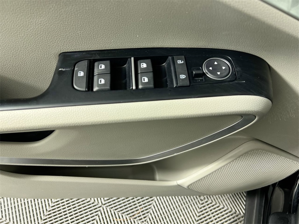 2025 Kia Soul LX photo 13