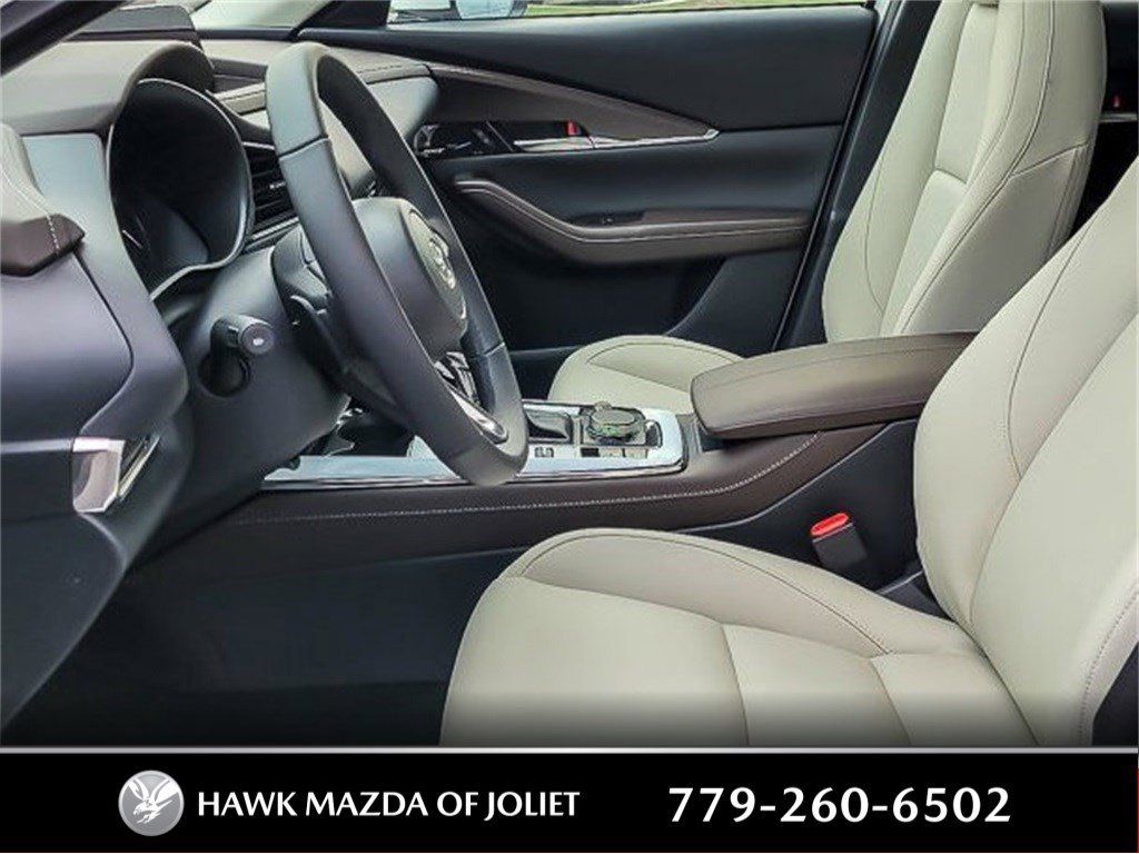2025 MAZDA CX-30 - Image 9