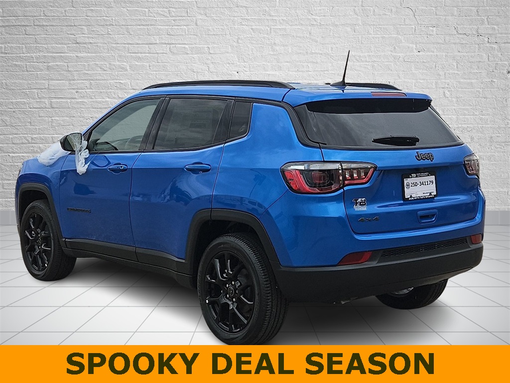 2026 Jeep Compass Latitude Altitude photo 3