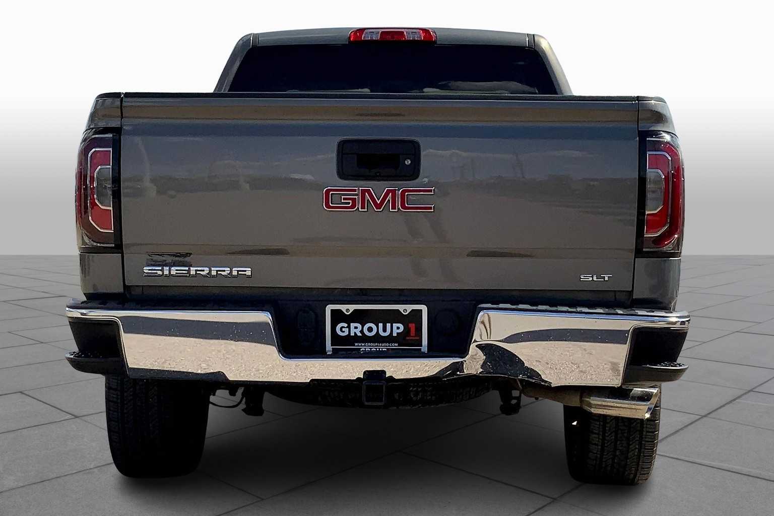 2017 Gmc Sierra 1500 SLT photo 4