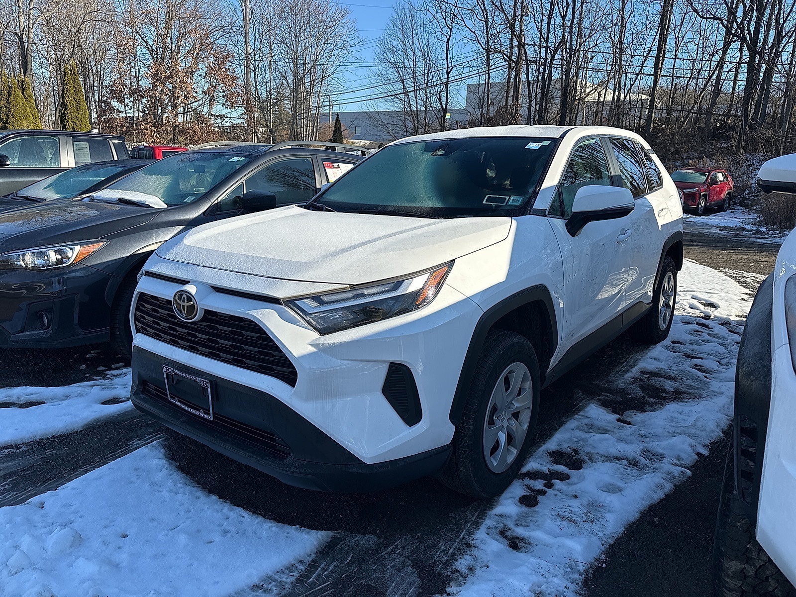 2023 Toyota RAV4 LE's photo