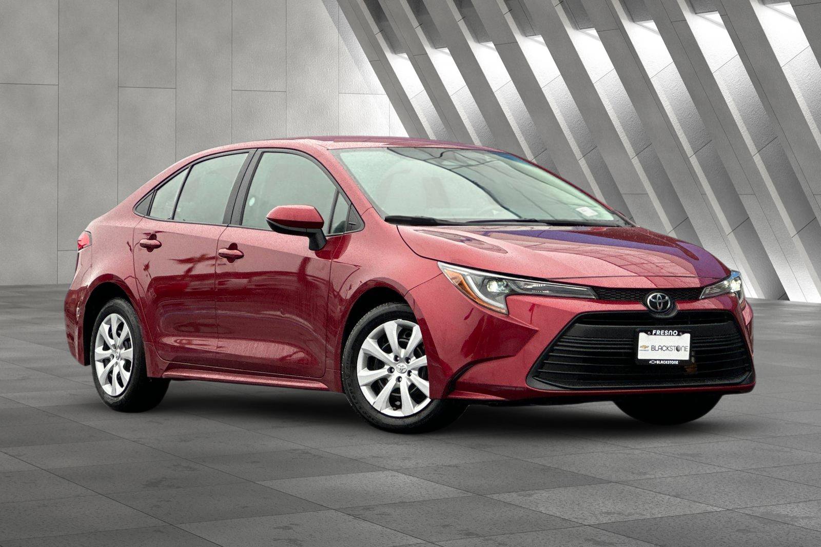 Used 2024 Toyota Corolla LE with VIN 5YFB4MDE5RP148156 for sale in Northfield, Minnesota