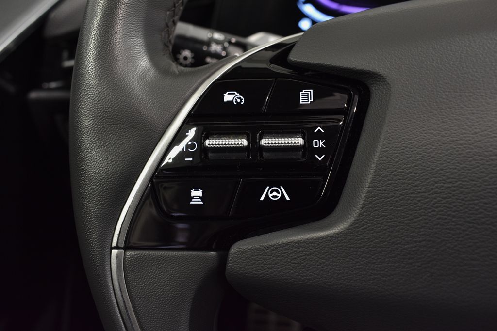 2023 Kia Niro SX Touring photo 19