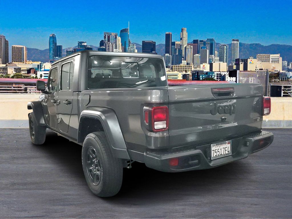 2024 Jeep Gladiator Sport photo 4