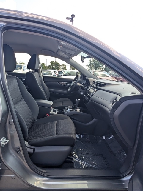 2018 Nissan Rogue S photo 19