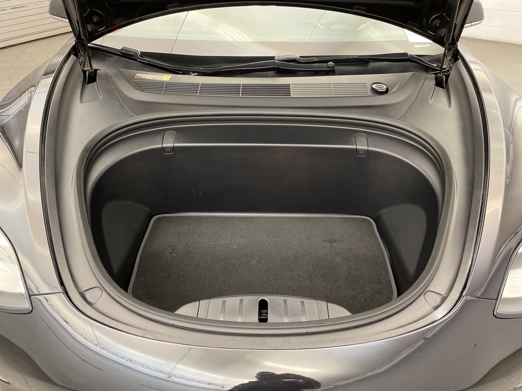 2018 Tesla Model 3 Long Range photo 20