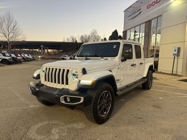2022 Jeep Gladiator Overland's photo