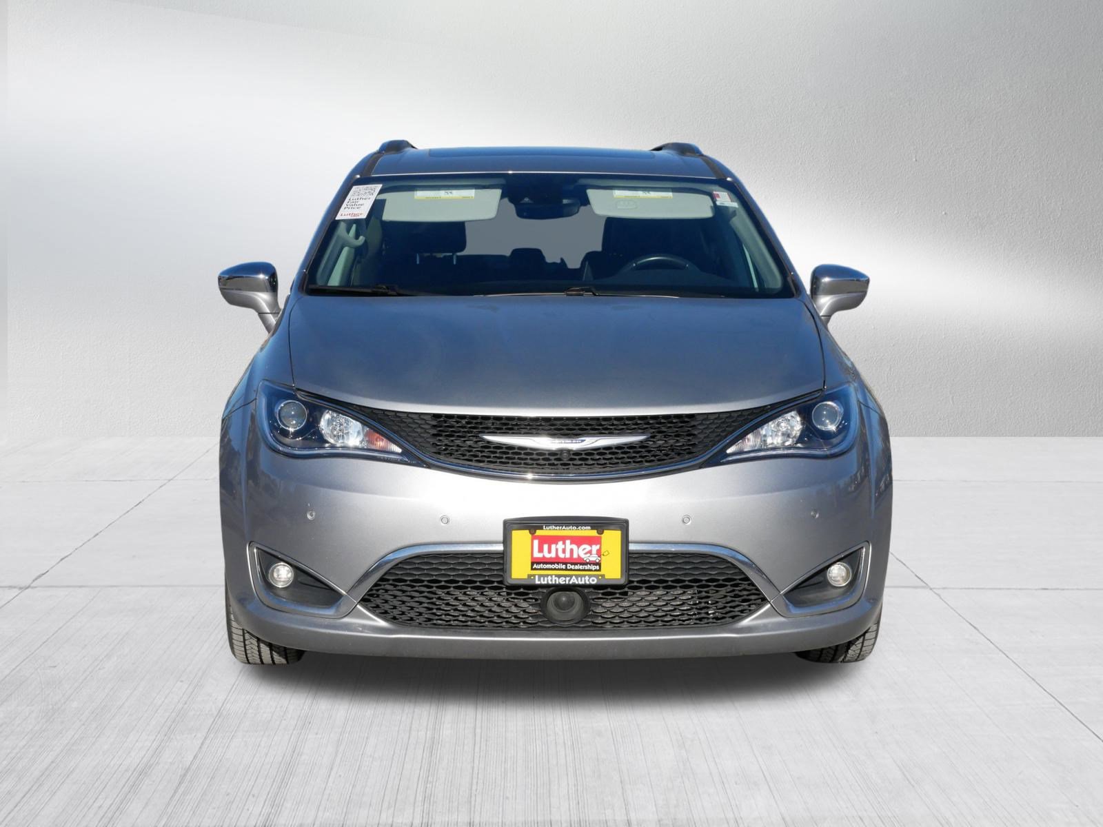 Used 2018 Chrysler Pacifica Limited with VIN 2C4RC1GG9JR357983 for sale in Hopkins, Minnesota