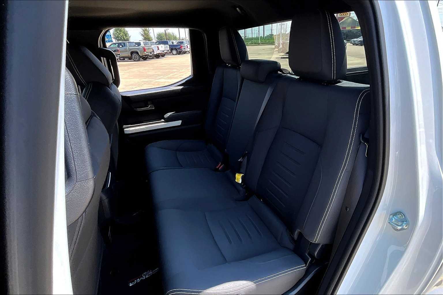 2024 Toyota Tacoma TRD photo 18