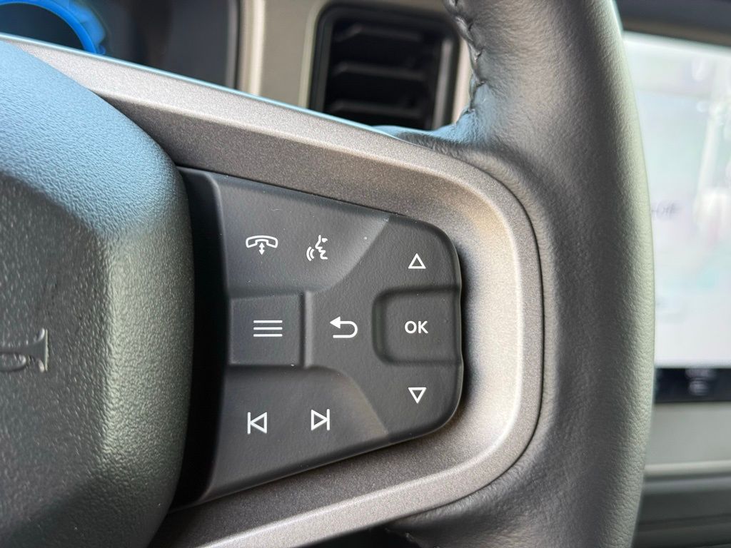 2025 Ford Bronco Outer Banks photo 14
