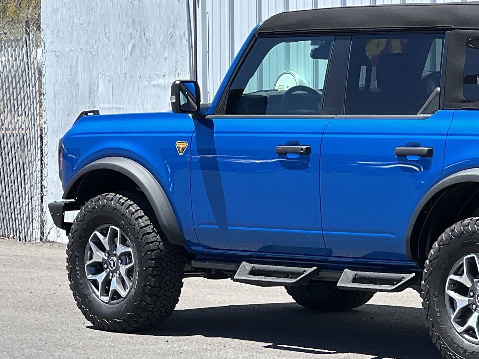 2024 Ford Bronco Badlands photo 3
