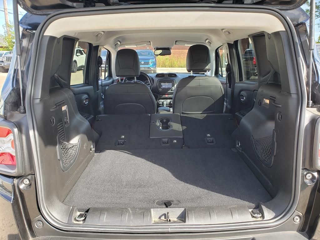 2017 Jeep Renegade Trailhawk photo 8