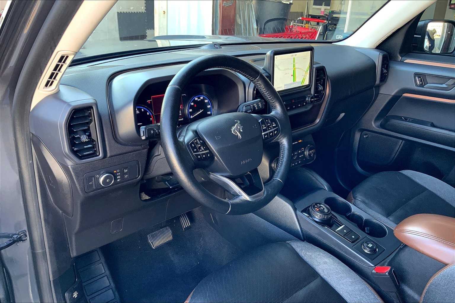 2021 Ford Bronco Sport Outer Banks photo 15