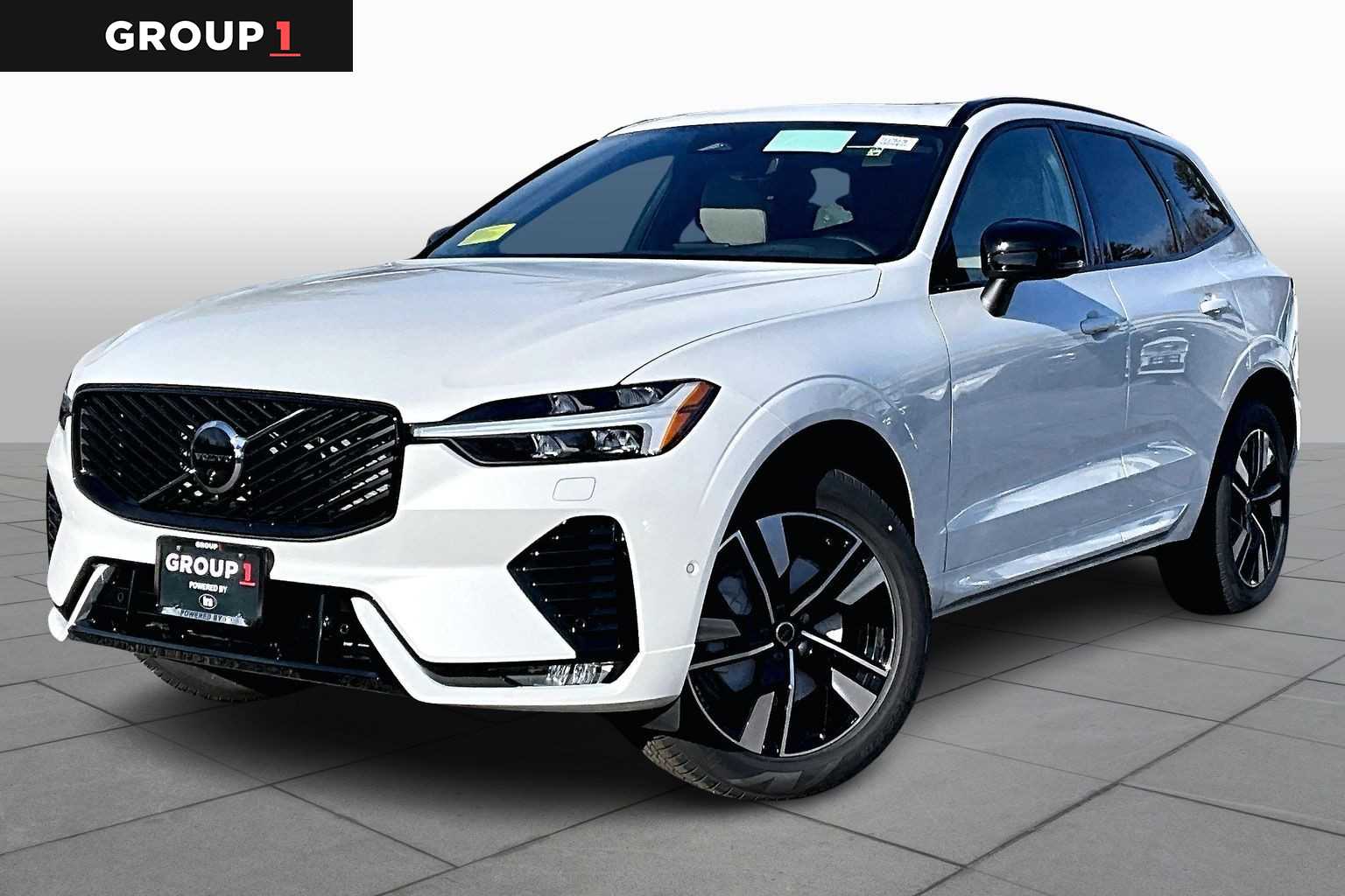 2026 Volvo XC60 Plus's photo