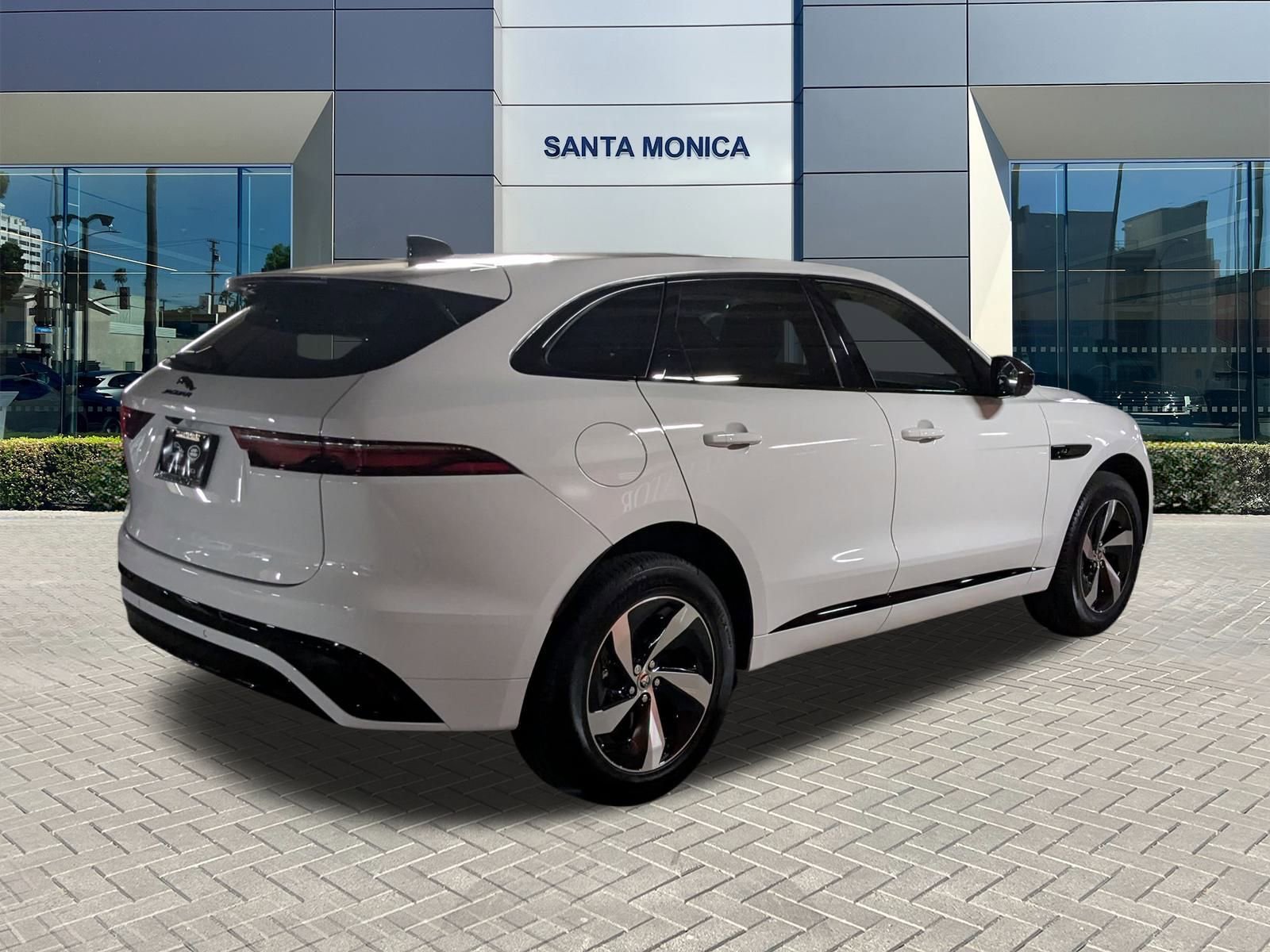 2025 Jaguar F-PACE P250 R-Dynamic S photo 2
