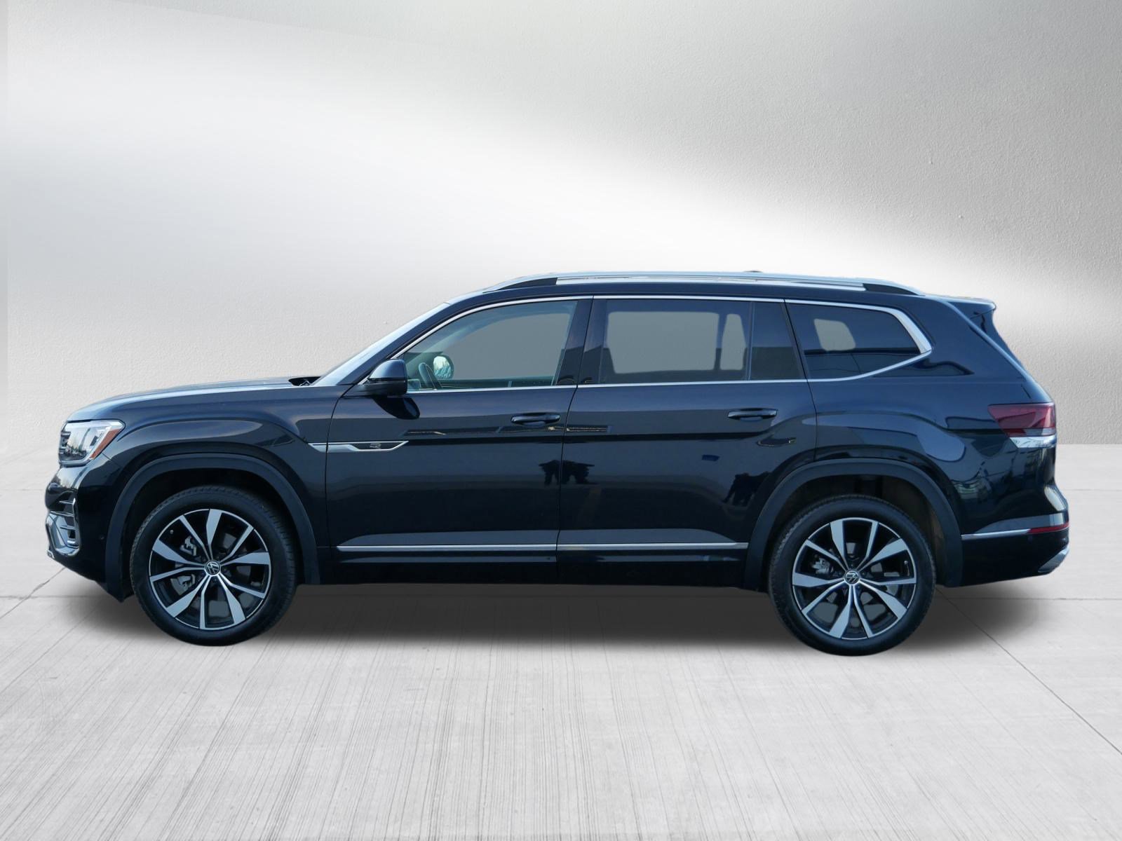 2024 Volkswagen Atlas SEL Premium R-Line photo 4