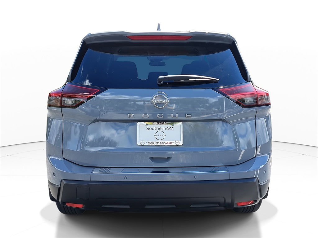 2026 Nissan Rogue SV photo 6
