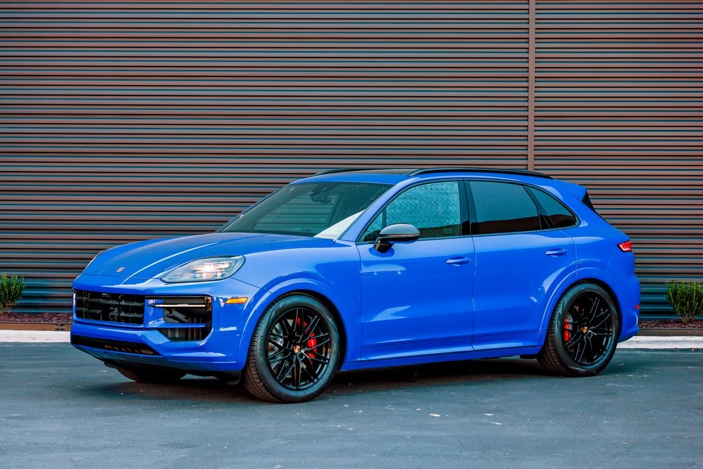 2025 Porsche Cayenne GTS
