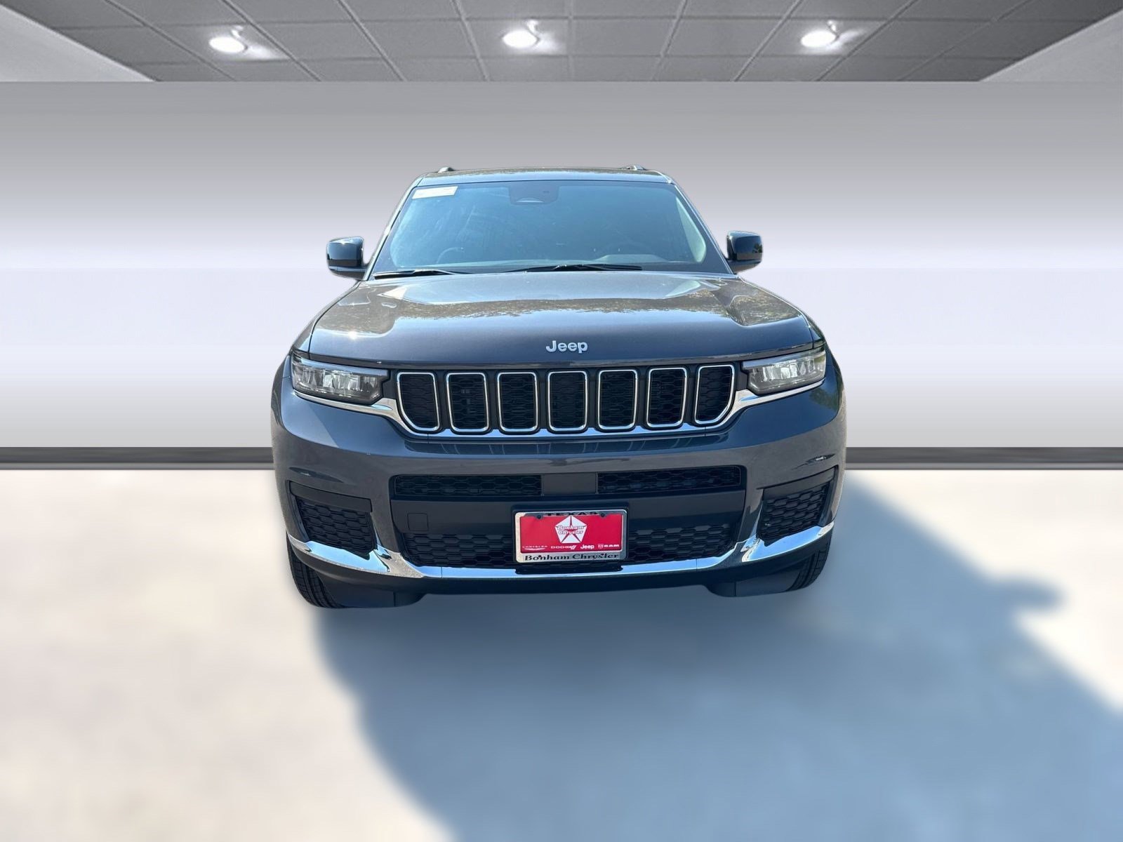 2025 Jeep Grand Cherokee Laredo photo 3