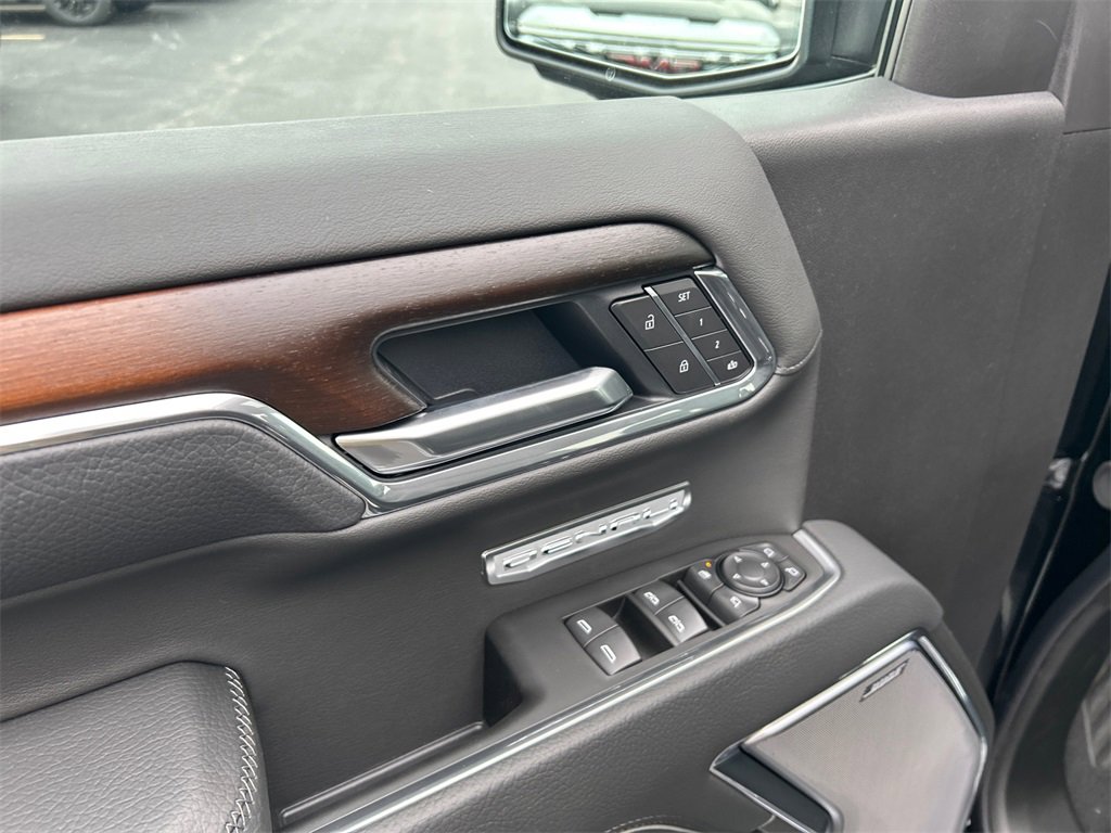 2026 GMC SIERRA - Image 14