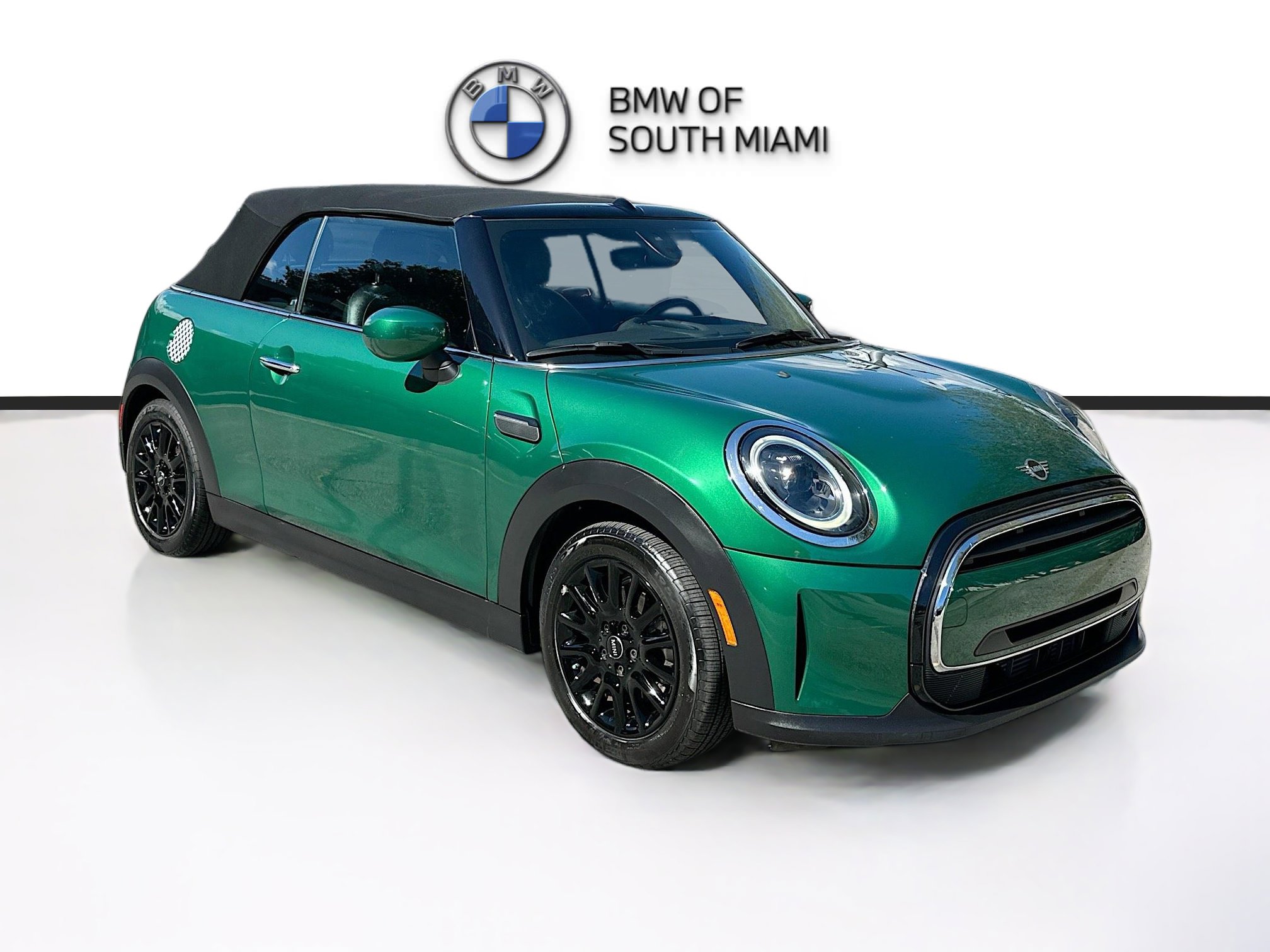 2023 MINI Convertible Base's photo