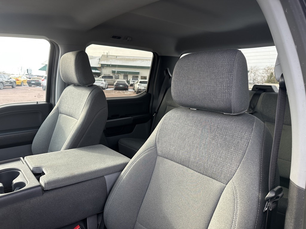 2024 Ford F-150 XLT photo 3