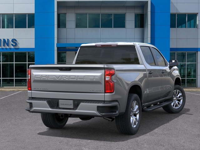 2025 Chevrolet Silverado 1500 Custom photo 2