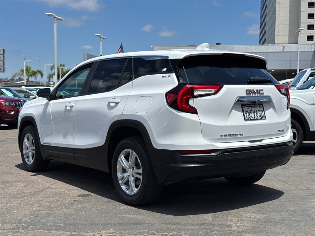 2024 Gmc Terrain SLE photo 8