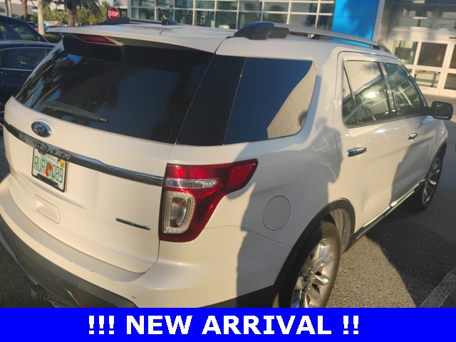 2013 Ford Explorer XLT photo 4