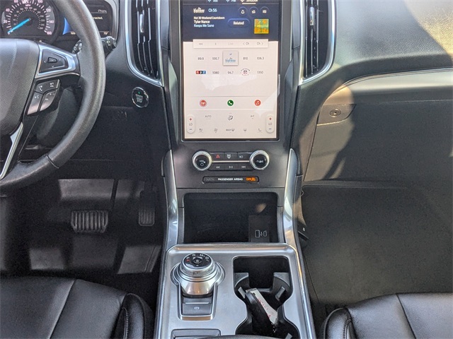 2022 Ford Edge Titanium photo 19