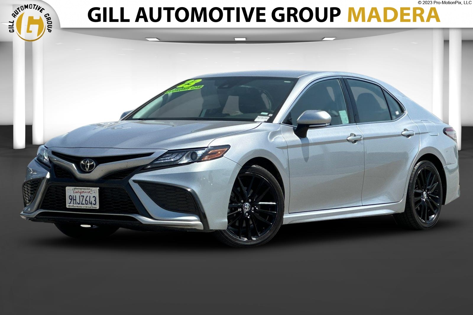 2023 Toyota Camry XSE's photo