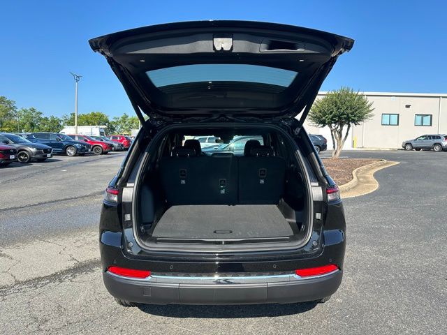 2025 Jeep Grand Cherokee Limited photo 11