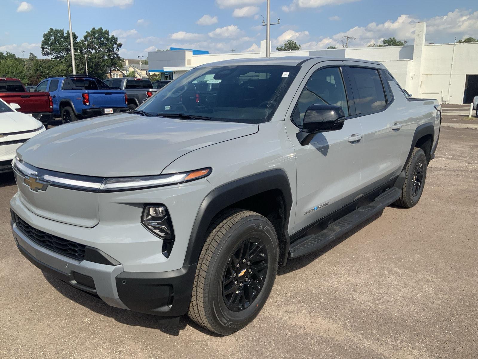 2026 Chevrolet Silverado EV LT photo 3
