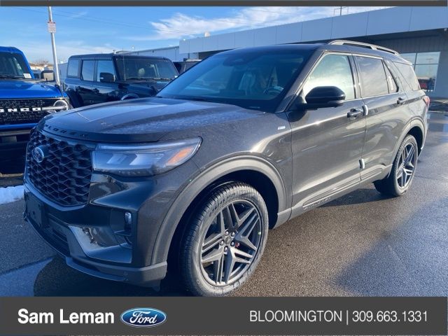 2026 Ford Explorer ST-LINE's photo