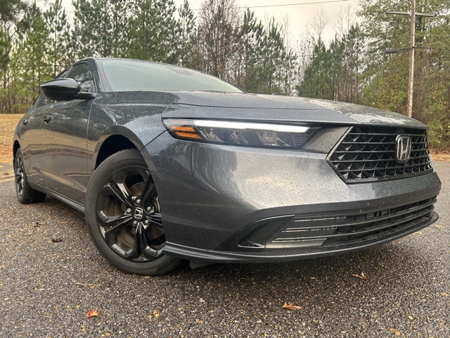 2025 Honda Accord SE photo 3