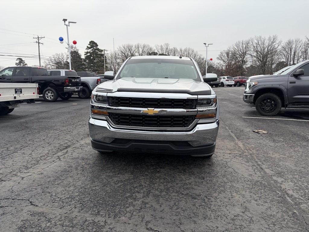 Used 2018 Chevrolet Silverado 1500 LT with VIN 1GCRCREC9JZ180601 for sale in Little Rock