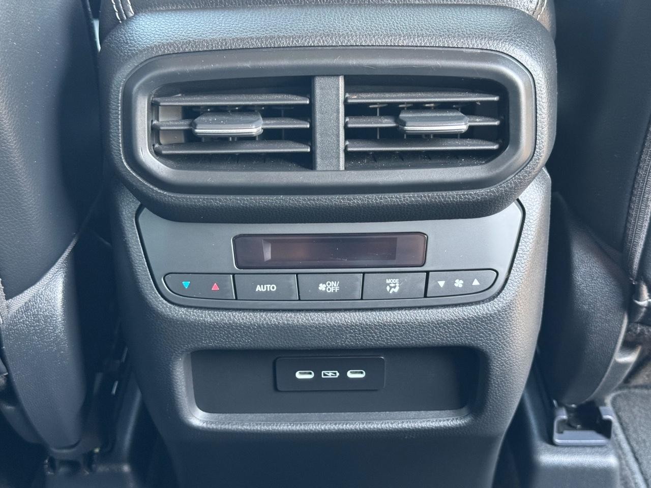 2025 Honda Pilot Touring photo 16
