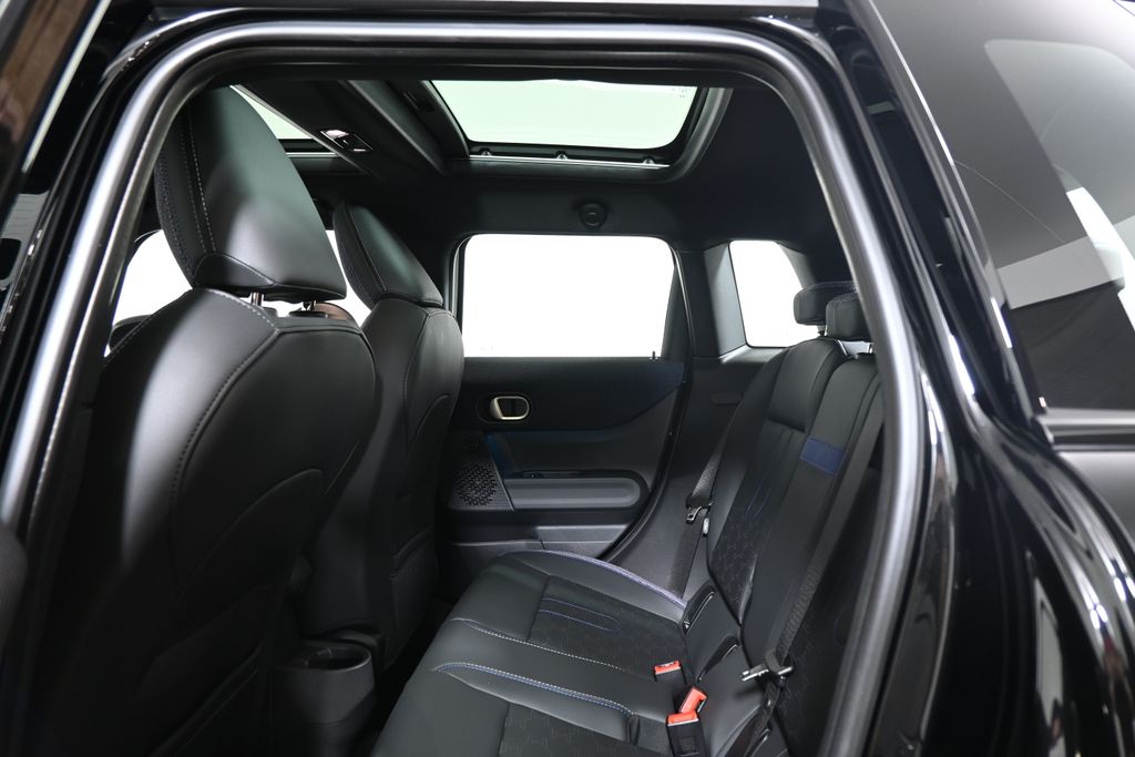 2026 Mini Cooper Hardtop S 4 Door Iconic photo 22