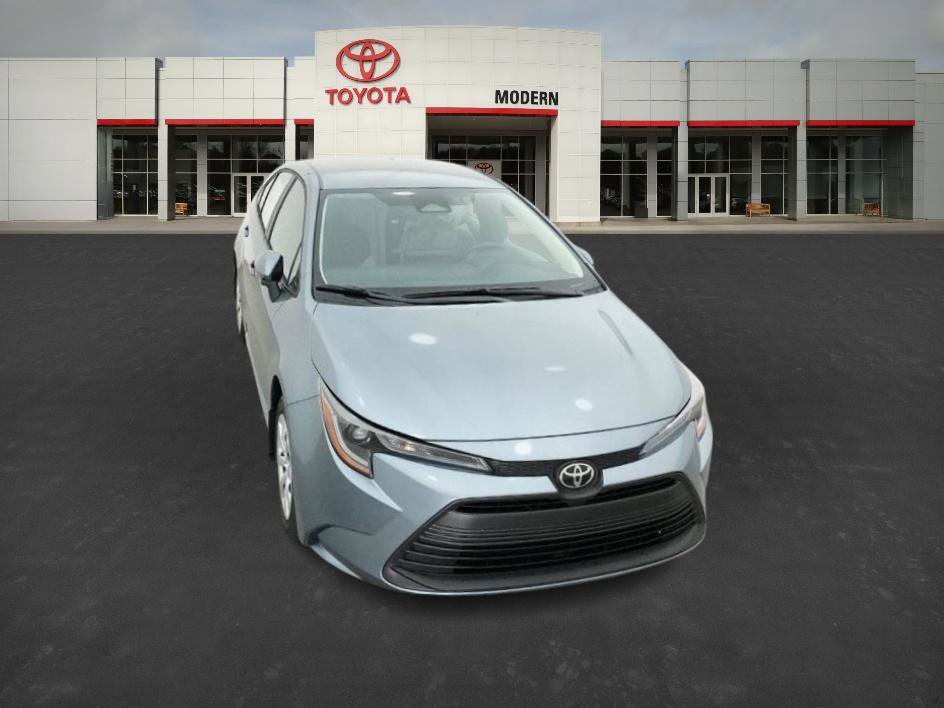 2025 Toyota Corolla LE photo 31