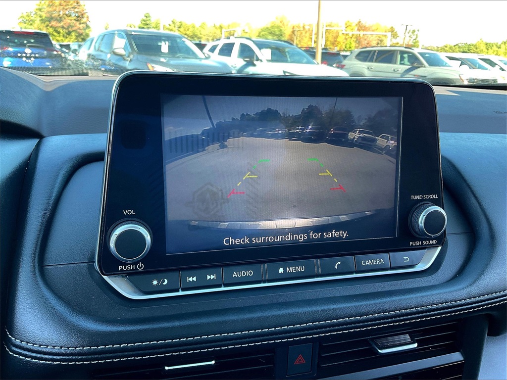 2023 Nissan Rogue SV photo 18