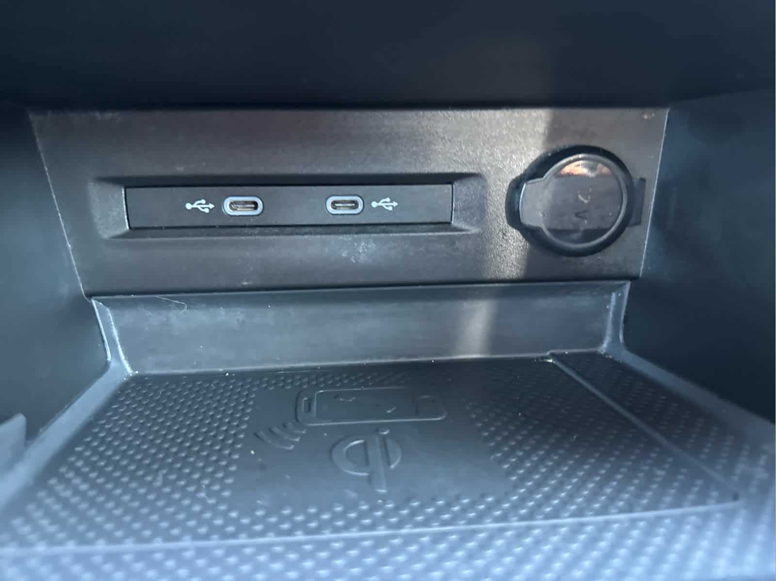 2022 Volkswagen Taos SE photo 25
