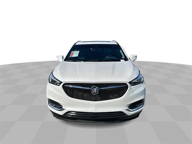 2021 Buick Enclave Essence photo 3