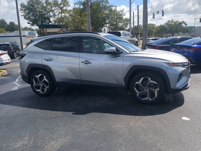 2022 Hyundai Tucson SEL photo 2