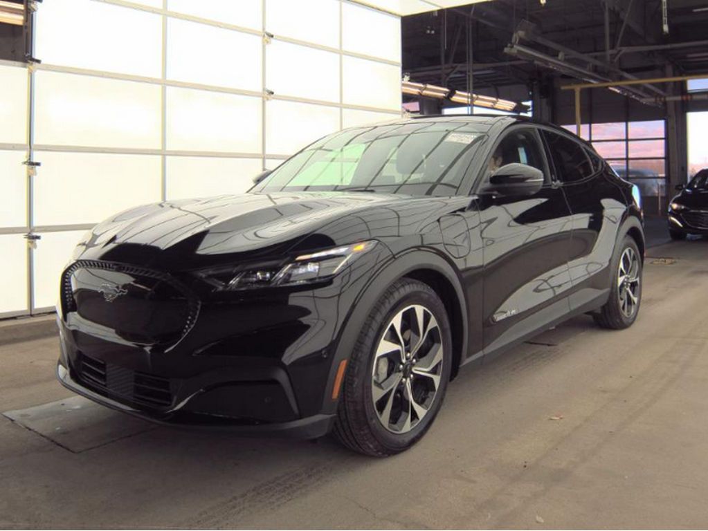 2025 Ford Mustang Mach-E Select photo 2