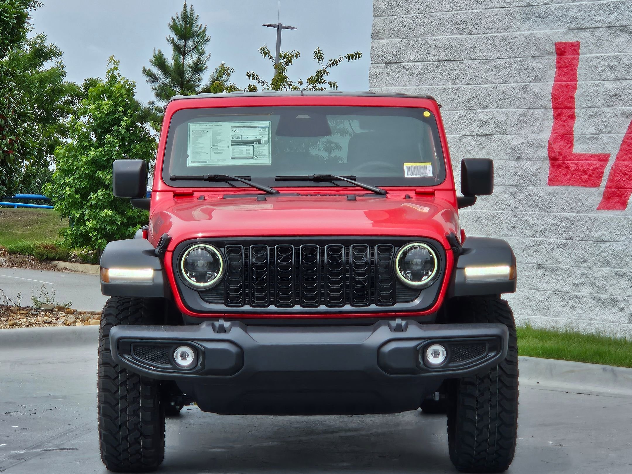 2025 Jeep Wrangler Willys photo 2