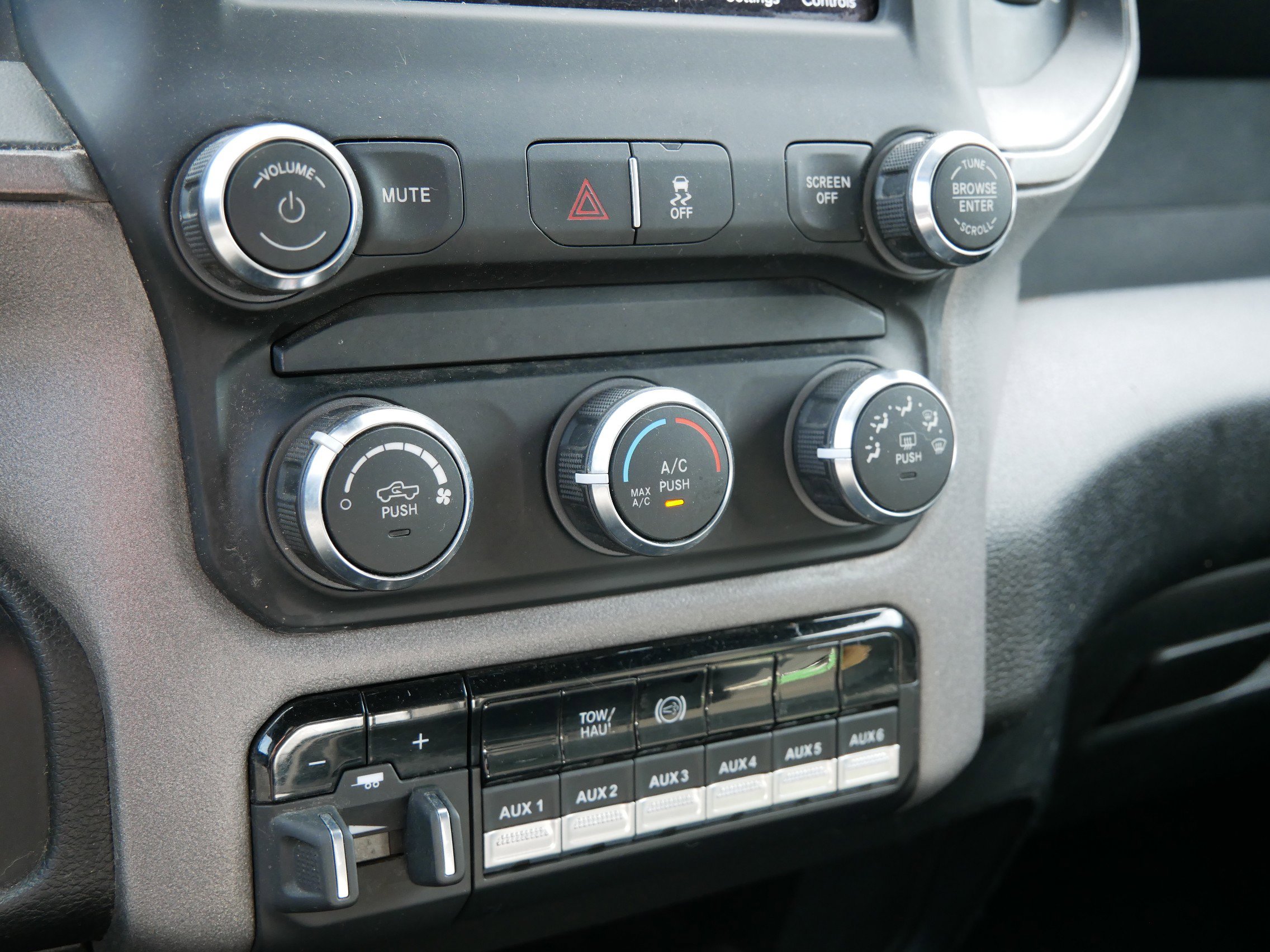 2021 Ram 3500 Tradesman photo 18