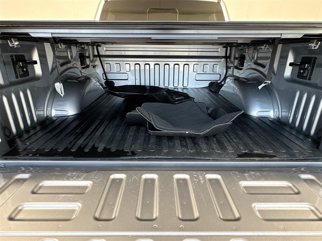 2020 Ford F-150 Lariat photo 18