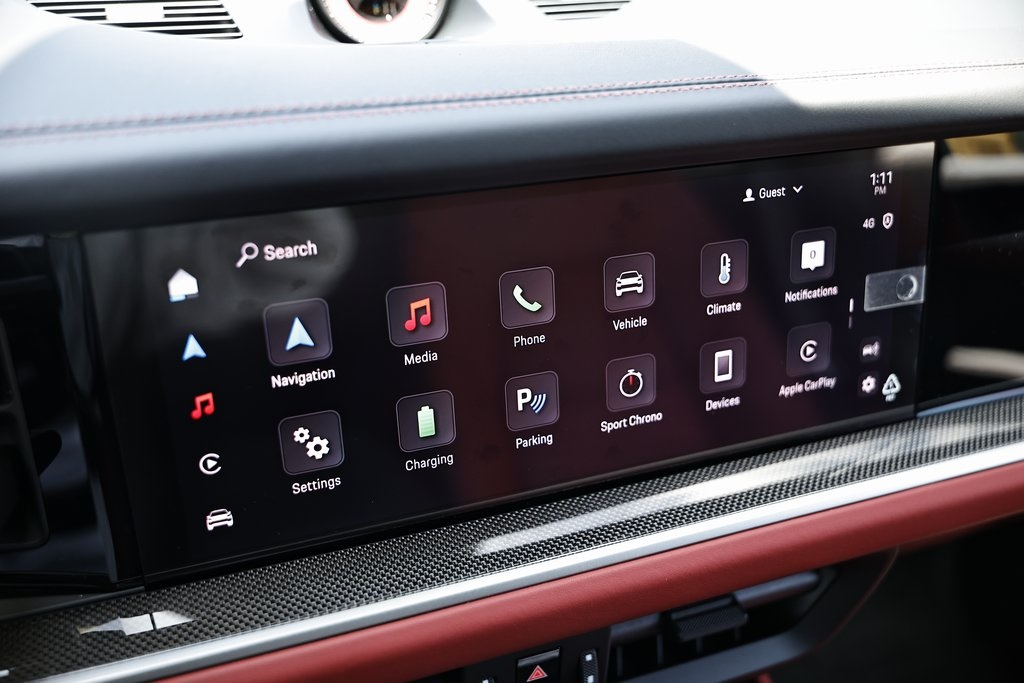 2025 Porsche Cayenne Turbo E-Hybrid photo 38