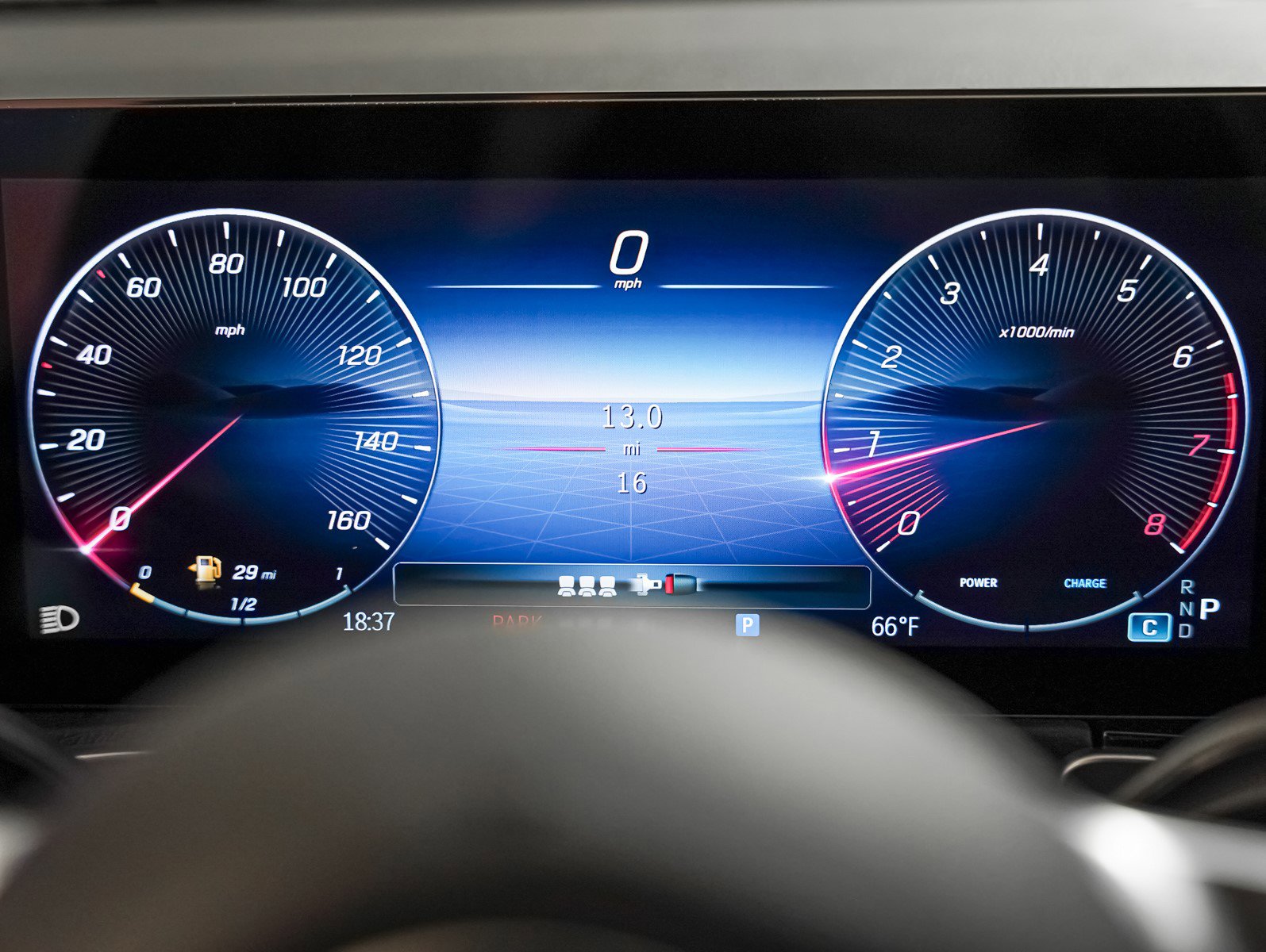 2025 Mercedes Benz GLB 250 photo 12