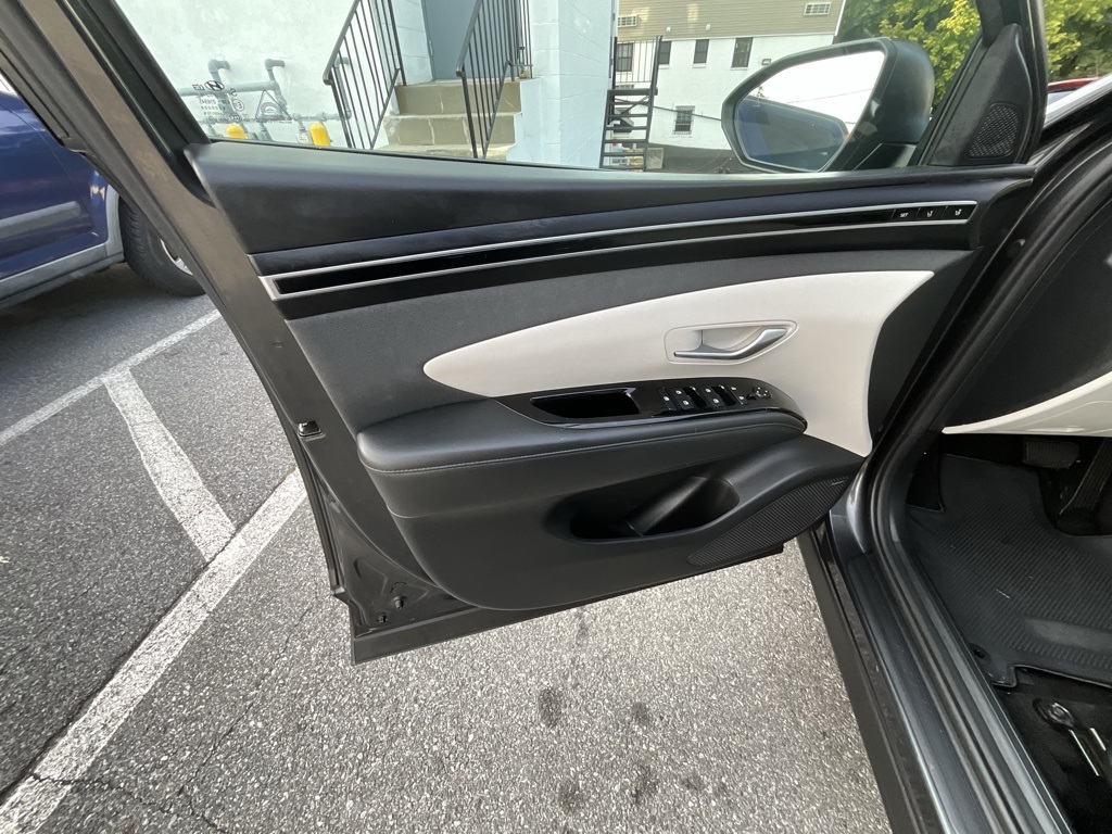 2023 Hyundai Tucson Limited photo 2